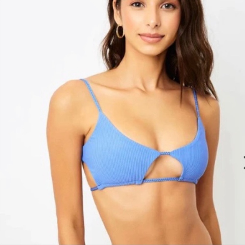 SET Frankie’s Bikinis - Willa top + Georgia Bottom in color Amparo